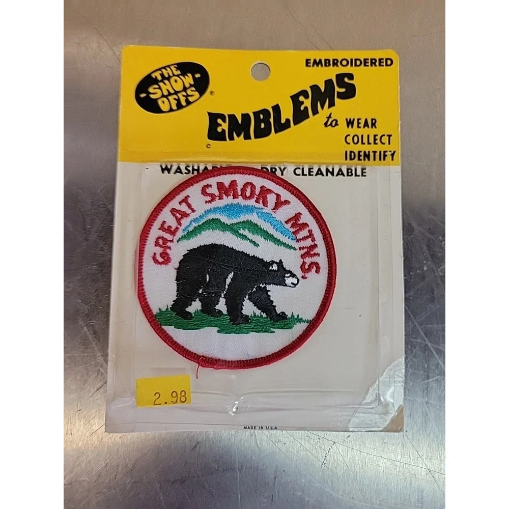 Show Offs Emblems Black Bear Patch GREAT SMOKY MOUNTAINS Mtns National Park